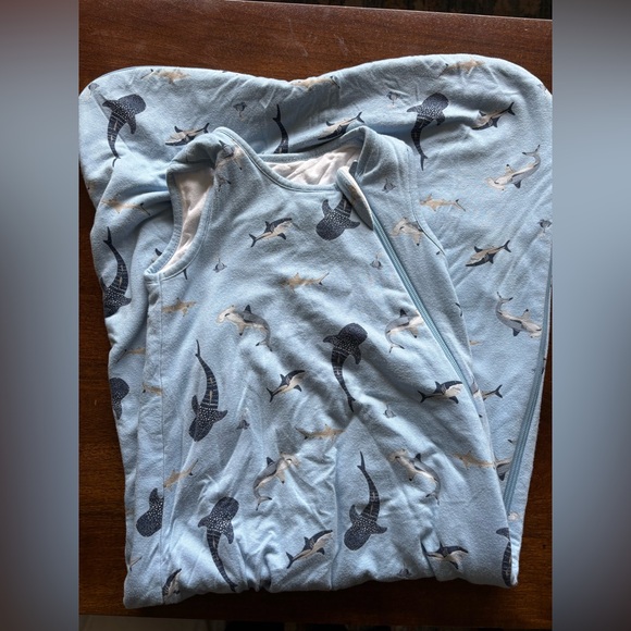 Kyte BABY Blue Shark Print Kids Pajamas Sleep Sack - Picture 1 of 2